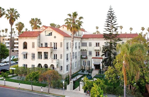 Wilshire Montana House | Penthouse 2B at Palihouse Santa Monica, Dog-Friendly Property!
