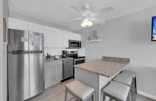 South Island Condo | PENTHOUSE 6A! Estero Beach And Tennis Club! Direct Gulf View!