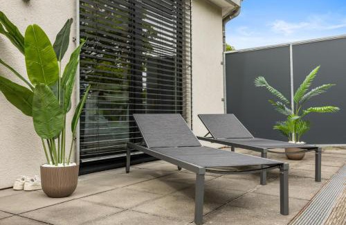 Rhein-Erft-Kreis District Apartment | Penthouse Apartment - 10 min to Cologne & Parking