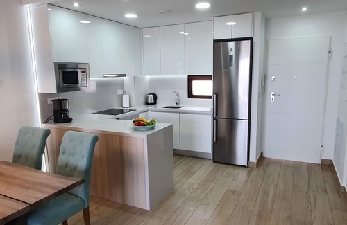Los Balcones Apartment | Penthouse apartment with private sunny roof terrace (family friendly)