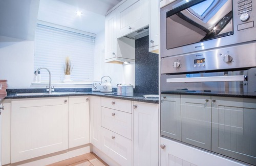 Tenby Apartment | Penthouse At The Mews - 2 Bed Apartment - Tenby