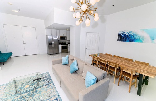 La Gorce House | PentHouse Balcony Bayfront