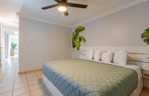 Mameyes II Apartment | Penthouse Condo, Rooftop Terrace with Hot Tub, 6ppl