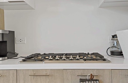 Shaw Bed & Breakfast | Penthouse | Downtown | Capitol Views | Luxury