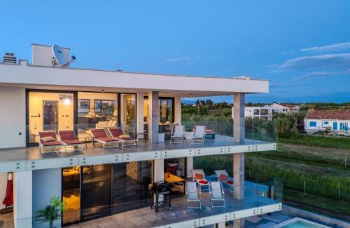 Privlaka Apartment | Penthouse Jimmys Beach Privlaka, Wahnsinns Blick und beheiztem Pool