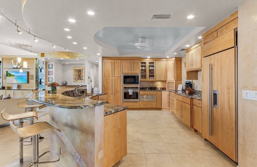 Punta Rassa House | Penthouse Oasis: 180° Water Views & Heated Pool