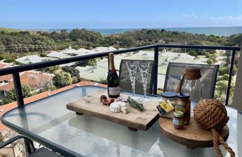 Mosman Park Apartment | Penthouse Ocean Views & Sunsets from Cottesloe to Fremantle wide 2 bedrooms a large private terrace 2 accessible parking and access to beaches cafes and Swan River