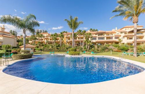 Nueva Andalucia Apartment | Penthouse Puerto Banus Sea View