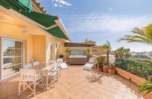 Nueva Andalucia Apartment | Penthouse Puerto Banus Sea View
