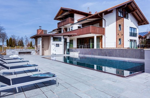 Rosshaupten Apartment | Penthouse R.2 - For Moments Apartments & Spa