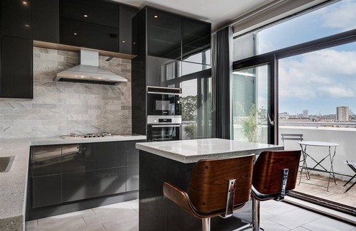 Frognal and Fitzjohns Apartment | Penthouse Shard Views