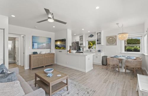 Laguna Beach Apartment | Penthouse Steps from Victoria Beach 180 degree ocean views