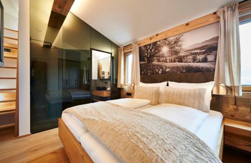Taxenbach Apartment | Penthouse Suite by Brugger