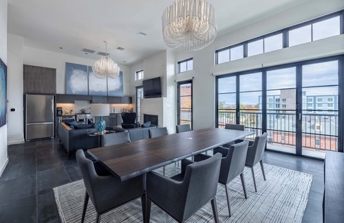 West End Hotel | Penthouse Suite + Terrace | 121 Hotel by AvantStay