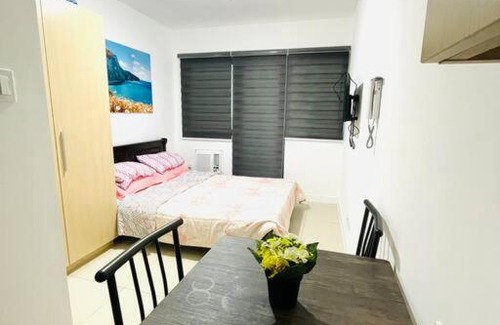 Matandang Balara Apartment | Penthouse Unit @ 19 floor w/ Balcony. Studio type.