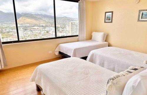 Waikiki Apartment | Penthouse Waikiki Panorama Ocean/Mountain Views