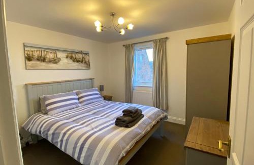 St Neots Apartment | Penthouse Waterfront Apartment - St Neots