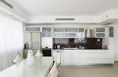 Old North Apartment | Penthouse with Panoramic View by FeelHome