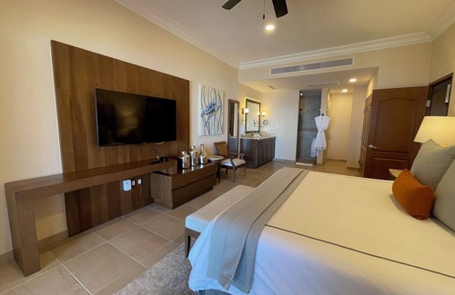 Loreto Resort | PENTHOUSES/w Private Hot Tubs -All Sizes- Available @ Villa del Palmar, Inquire