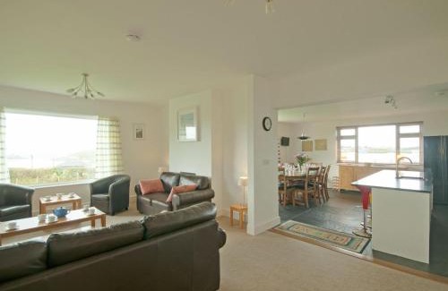 Crantock House | Pentreath