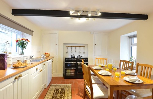 Amlwch Cottage | PENTREHEULYN, pet friendly, with open fire in Carreglefn