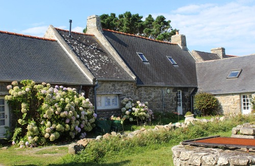 Crozon House | Penty Breton Typique Dans un Village Protégé du Parc Régional D'armorique