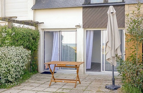 Penvins Apartment | Penvins 4 persons, near beach and activities