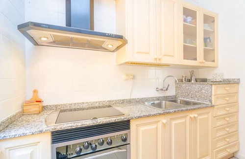 S'Illot-Cala Morlanda Ski Chalet | Penya - House In S'illot-cala Morlanda. Free Wifi