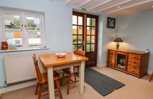 Aberystwyth House | Penybont Apartment