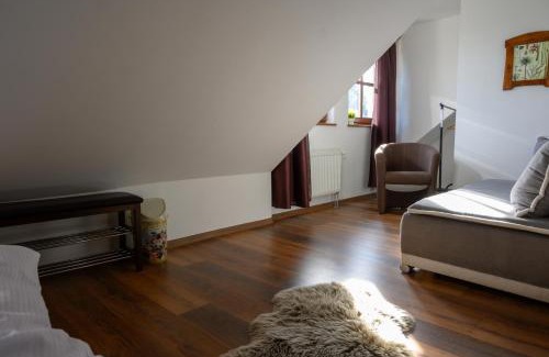 Staric House | Penzion Fryčovice