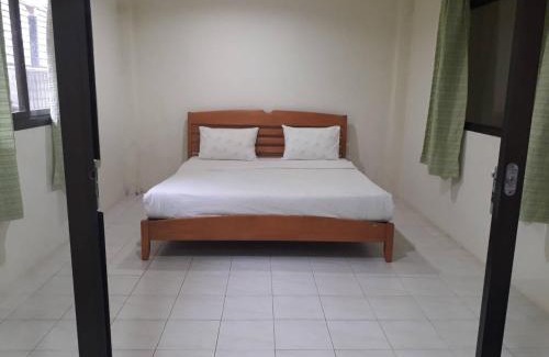 Chaweng City Center Hotel | Penzy Guest House