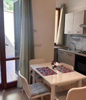 Camerano Apartment | Peonia - Le Grotte Rooms And Apartments