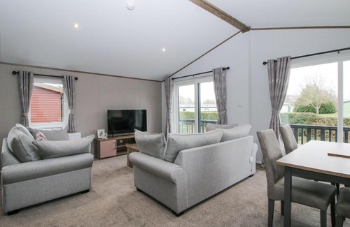Eardisland House | Peony