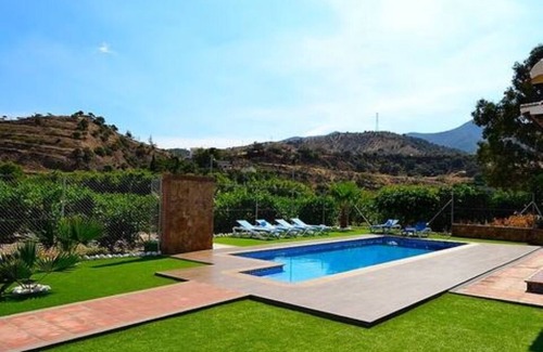 Alora Ski Chalet | PEPE AND MARI HOUSE with pool