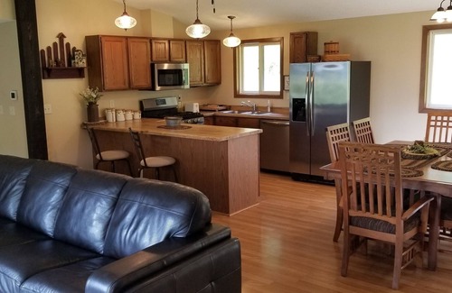 Pepin House | Pepin Country Lodge -Book now for summer and fall this private country getaway.