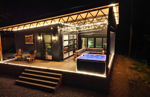 Newport House | Pepper Jack Shack: Your Cozy Mountain Retreat