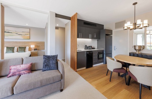 Pokolbin Hotel | Peppers Hunter Valley AVC Apartment