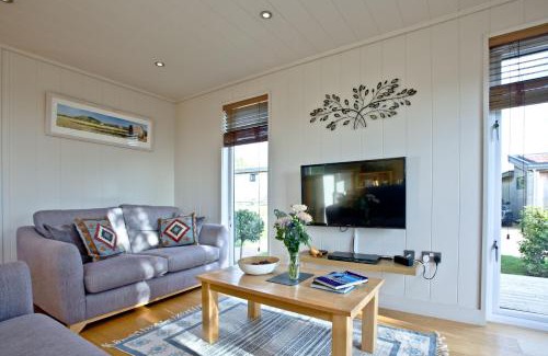 Cheddar Ski Chalet | Peppers Lodge, Strawberryfield Park