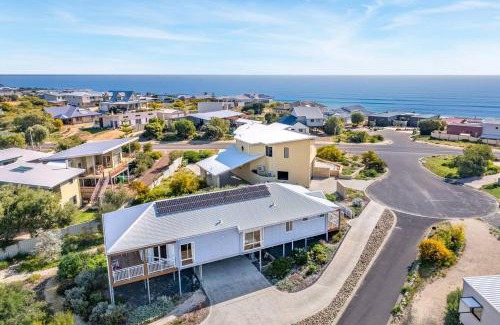 Peppermint Grove Beach House | Peppy Harmony House Coastal Calm on Geographe Bay