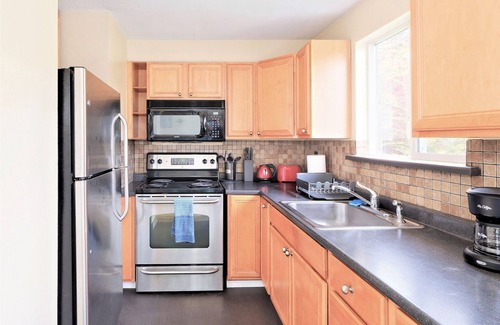 Highline Apartment | Perch - Cascade Vue 51 BY Betterstay: 1BR | SeaTac | Southcenter