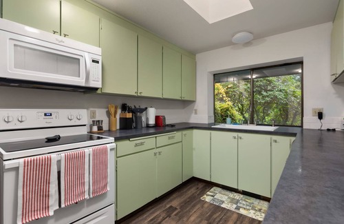 Coupeville House | Perch - Island Hideaway in Historic Nature Reserve