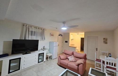 Los Gigantes Apartment | Perfect Getaway in Los Gigantes, Shared Pool-WiFi