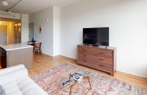 Eisenhower East Apartment | Perfect 1BR in The Carlyle District w/ Gym + Pool