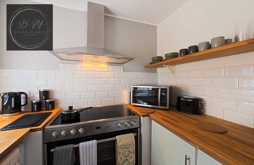 Lincoln House | Perfect 2 Bedroom Home 3 Close to the Historic City of Lincoln