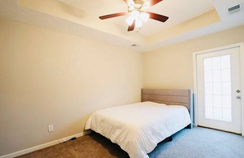 La Vergne Condo | Perfect 2b/2b 20min from Downtown Nashville!
