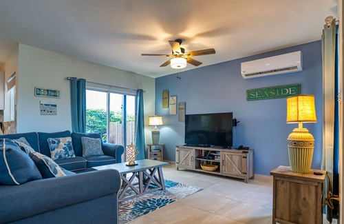 Washington House | Perfect Aruba Getaway Spot w/ Private Pool! GREAT LOCATION