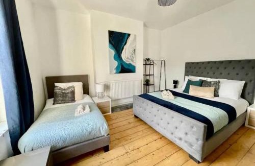 Newport Apartment | Perfect Base for Work & Leisure in Newport!