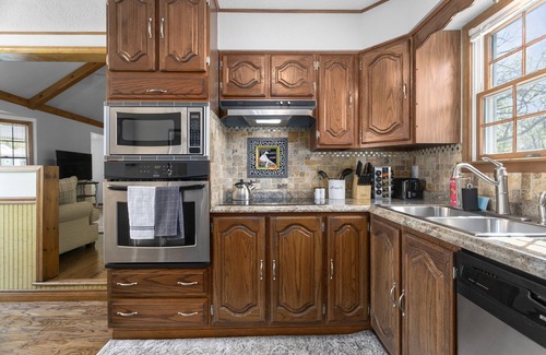 Independence House | Perfect Cottage Style Home
