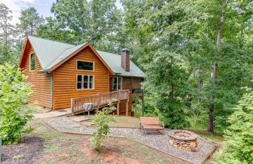 Cleveland House | Perfect Couples Cabin w 2 Person Spa Bath