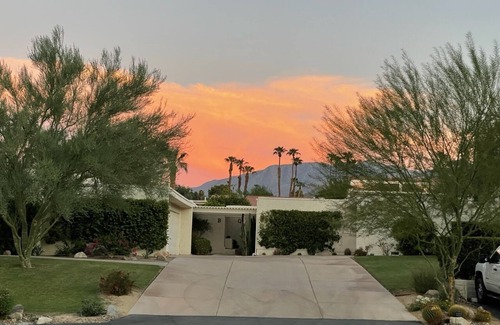 Palm Desert Condo | Perfect desert location, near El Paseo.